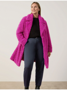 Manteau en bouclettes fuchsia