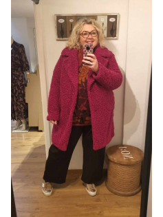 Manteau en bouclettes fuchsia