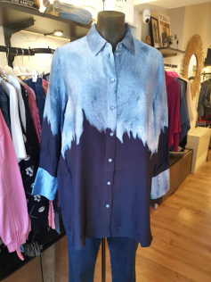 Chemise bleue dégradée