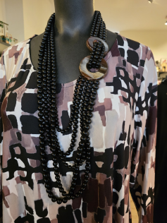 Sautoir en perles noires