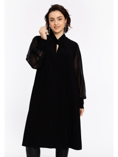 Robe noire manches voiles