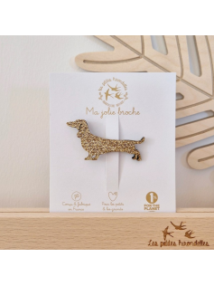 Broche teckel dorée