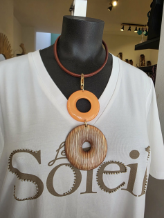 Grand collier brun et orange