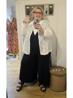 Veste blanche en dentelle