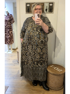 Robe Valetta