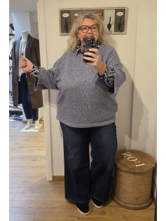 Pull Vanja bleu